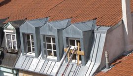 Compagnon Artisan Charpentier -Reparation toiture en tuiles Lyon Bron - zinguerie - Toiture
